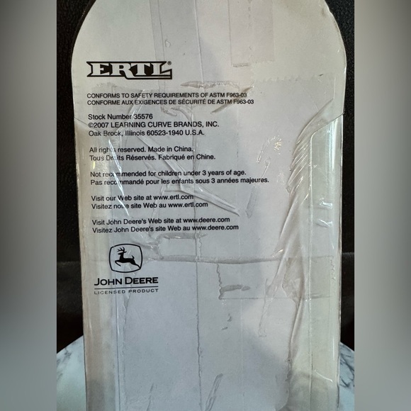 John Deere Green and Yellow Toy Tractor Set - Picture 3 of 4